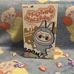 Pop Mart Exciting Macaron Vinyl Face